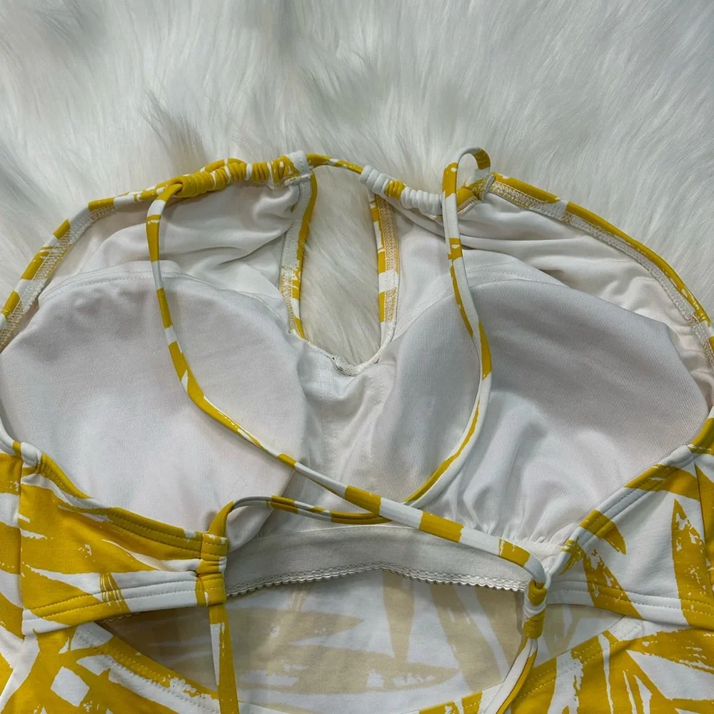 Carmen Marc Valvo Yellow Floral Tankini Swimsuit
